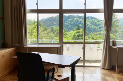 教室室堂(ワークスペース/会議スペース)